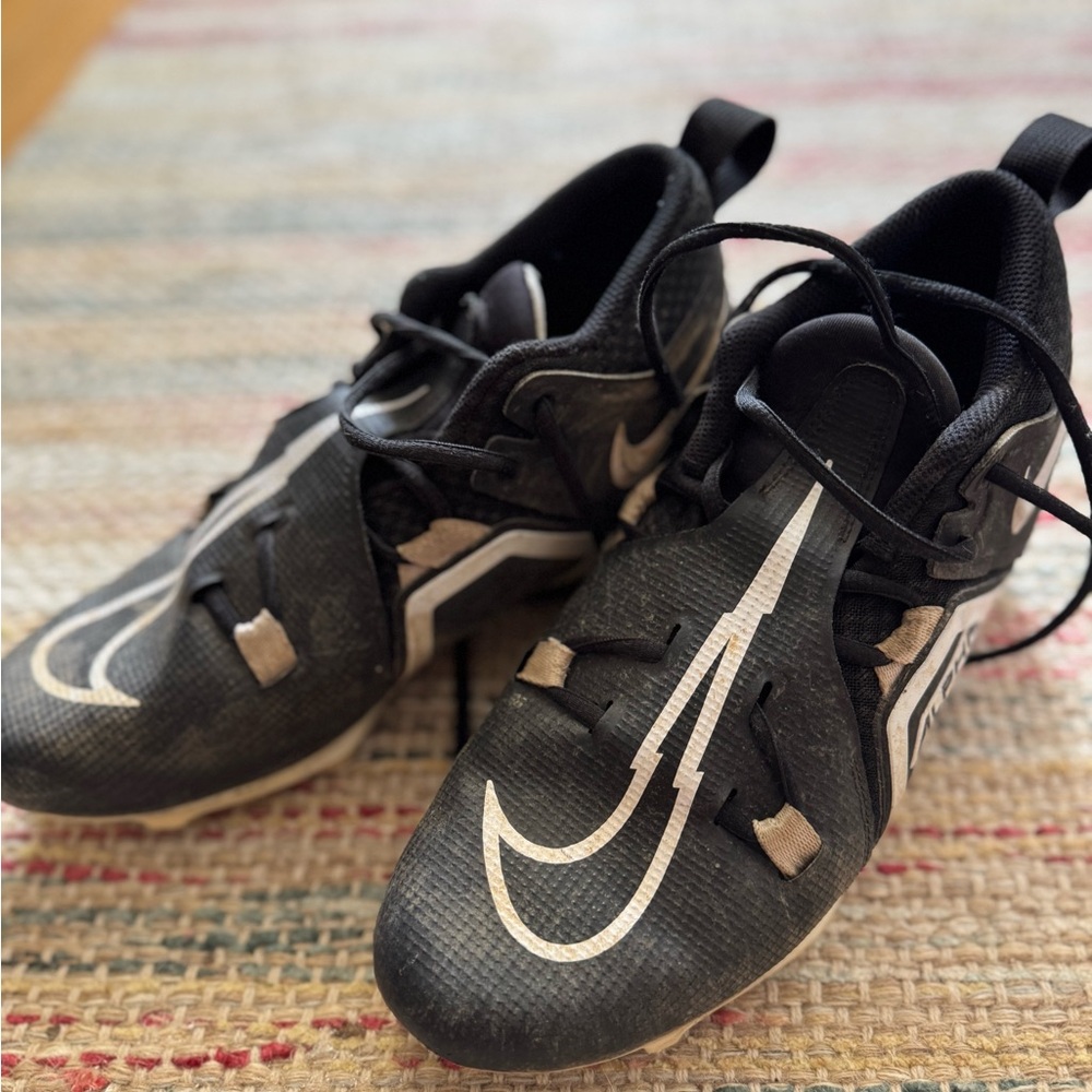 Nike Black football cleats men’s 8